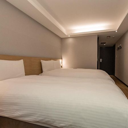 Hub Hotel Tucheng Exteriör bild